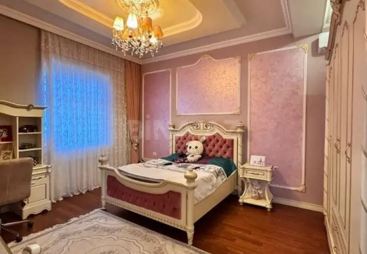 8 otaqlı mənzil Satılır, Badamdar qəs., Səbail, Bakı