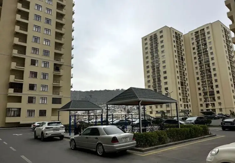 2 otaqlı mənzil Satılır, Bayıl qəs., Abşeron