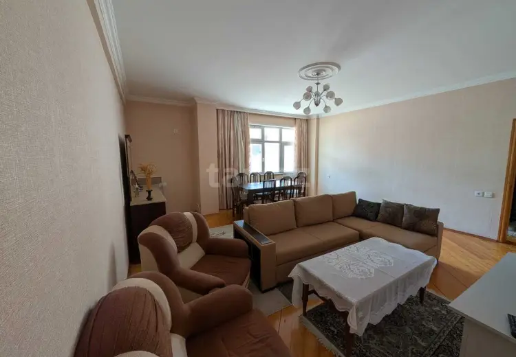 2 otaqlı mənzil Satılır, Bakı
