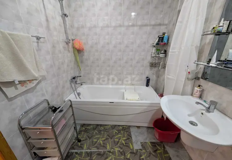 2 otaqlı mənzil Satılır, Bakı