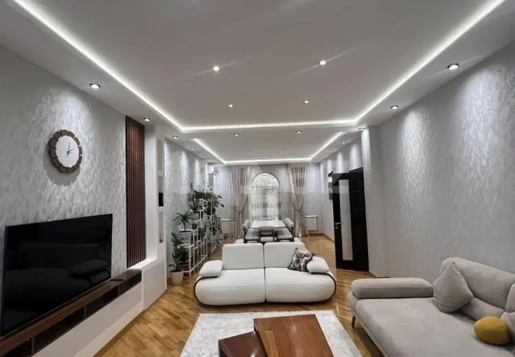 0 m² Obyekt / Ofis Satılır, Bakı