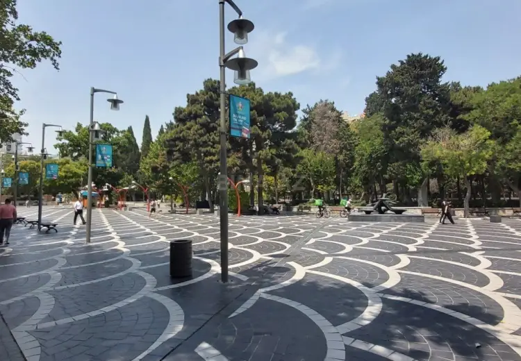 150 m² Obyekt / Ofis Kirayə (aylıq), Səbail, Bakı