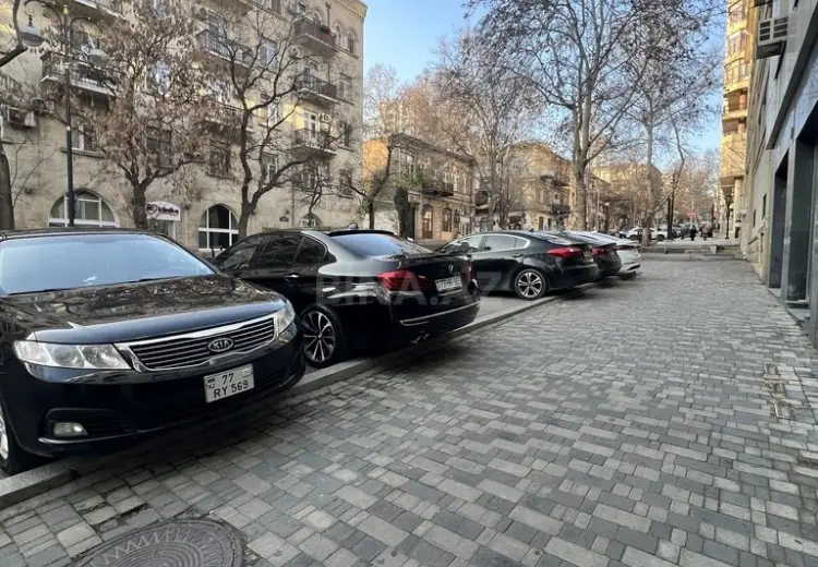 421 m² Obyekt / Ofis Satılır, Nəsimi, Bakı