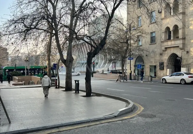 421 m² Obyekt / Ofis Satılır, Nəsimi, Bakı
