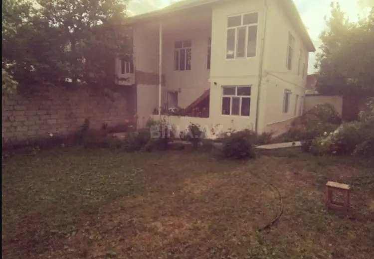 8 otaqlı mənzil Satılır, Qəbələ