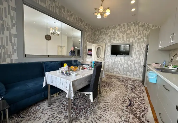 7 otaqlı mənzil Satılır, Bakı