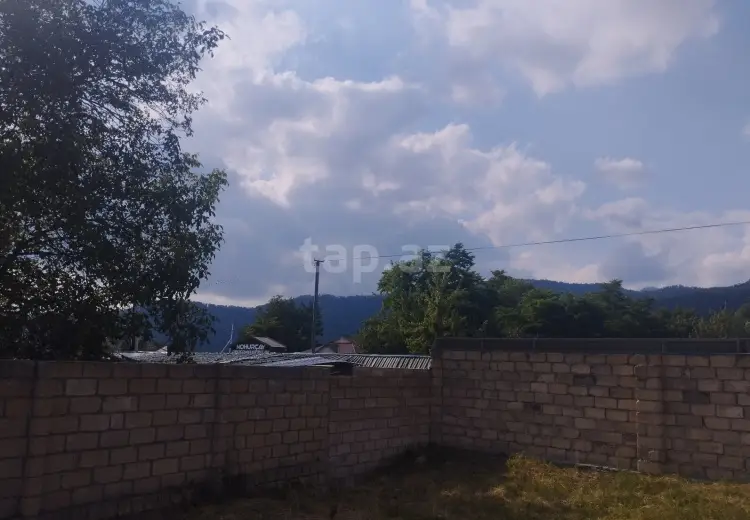 5 sot Torpaq Satılır, Qəbələ