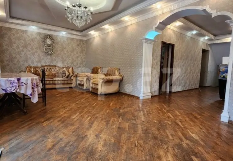 7 otaqlı mənzil Satılır, Bakı
