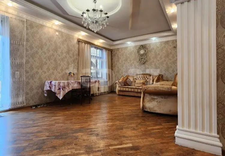 7 otaqlı mənzil Satılır, Bakı