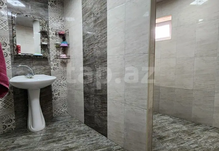 7 otaqlı mənzil Satılır, Bakı