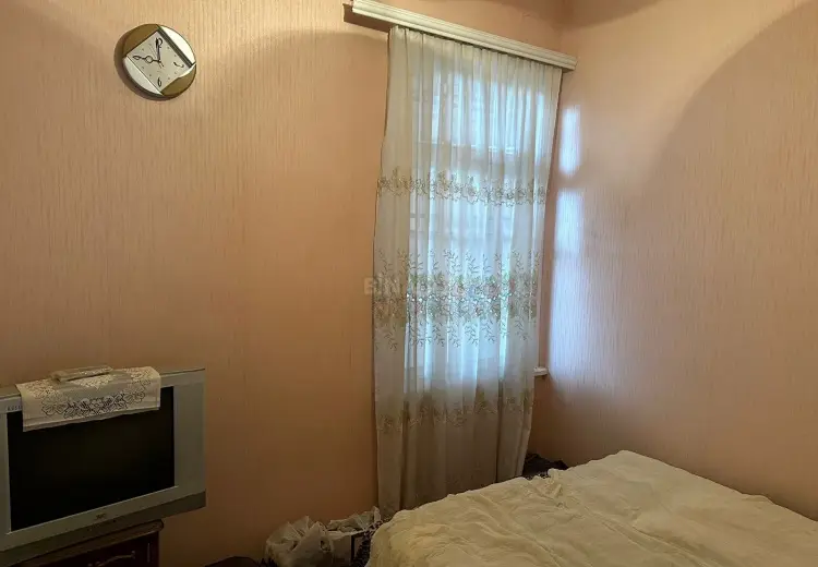 5 otaqlı mənzil Satılır, Gəncə