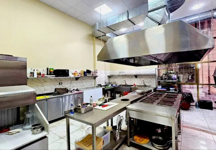 1000 m² Obyekt / Ofis Satılır, Nizami, Bakı
