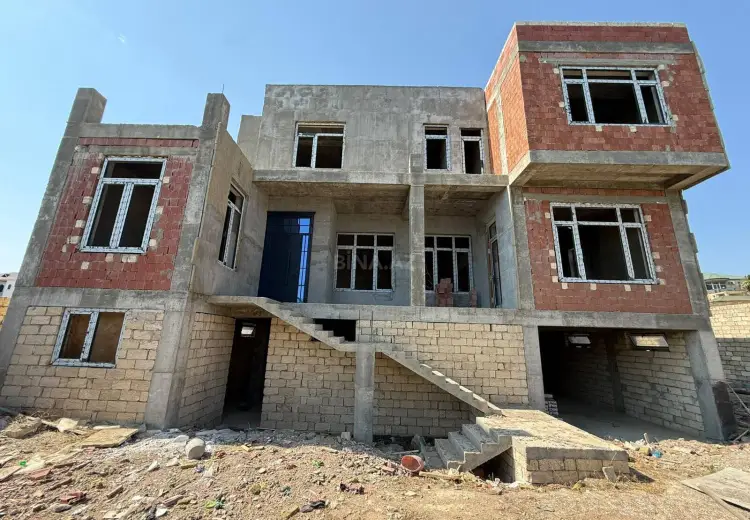 7 otaqlı mənzil Satılır, Şıxov qəs., Səbail, Bakı