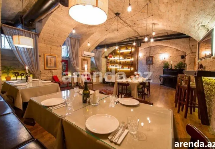 220 m² Obyekt / Ofis Kirayə (aylıq), Səbail, Bakı