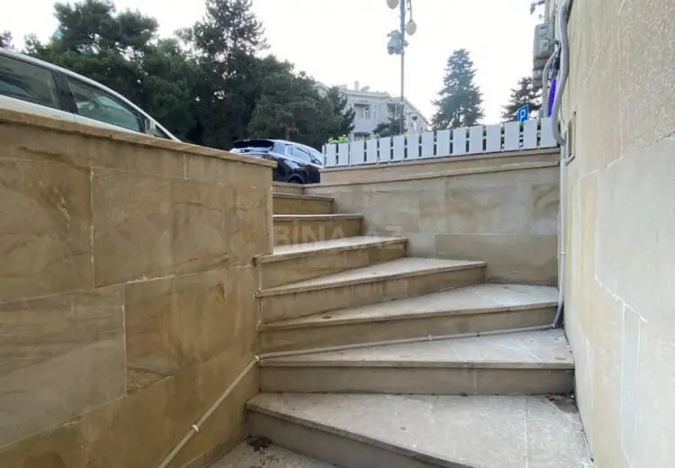 30 m² Obyekt / Ofis Satılır, İçəri şəhər, Səbail, Bakı