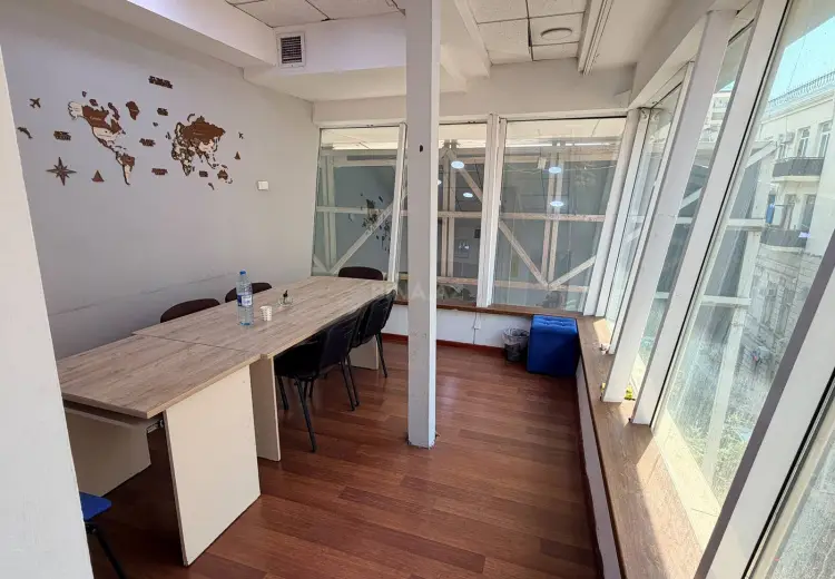 14 m² Obyekt / Ofis Kirayə (aylıq), Nəsimi, Bakı