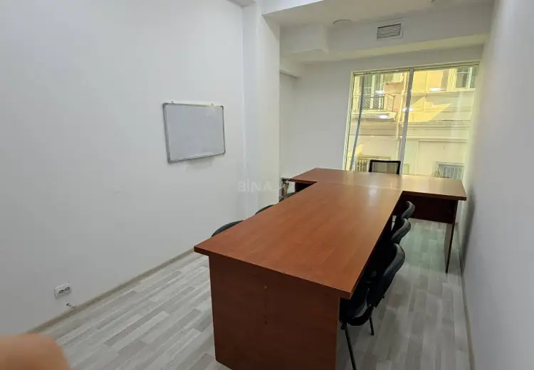 18 m² Obyekt / Ofis Kirayə (aylıq), Nəsimi, Bakı