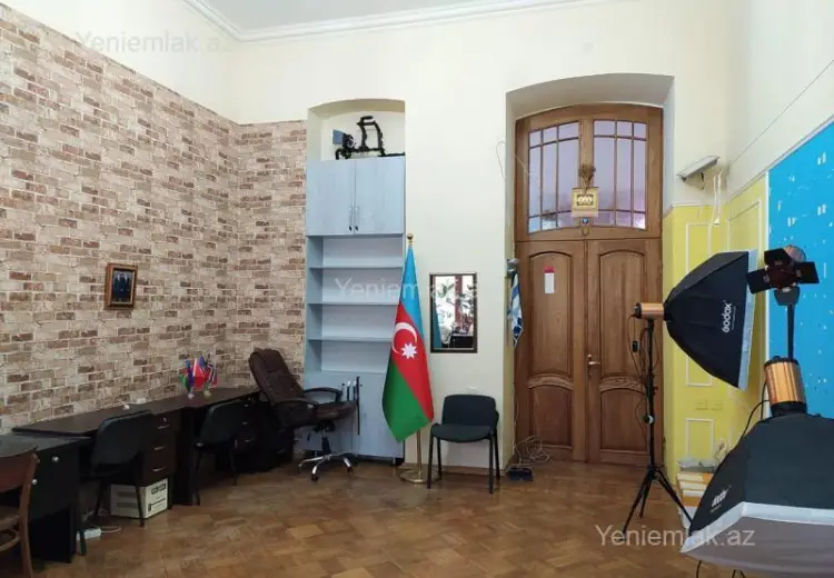 200 m² Obyekt / Ofis Kirayə (aylıq), Səbail, Bakı