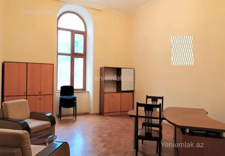 200 m² Obyekt / Ofis Kirayə (aylıq), Səbail, Bakı