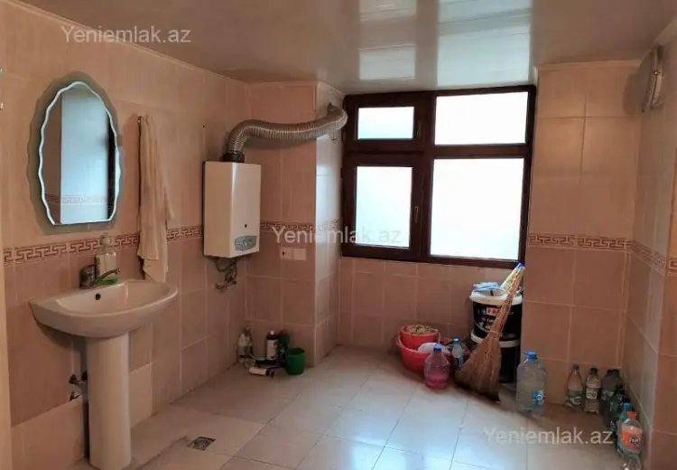 200 m² Obyekt / Ofis Kirayə (aylıq), Səbail, Bakı