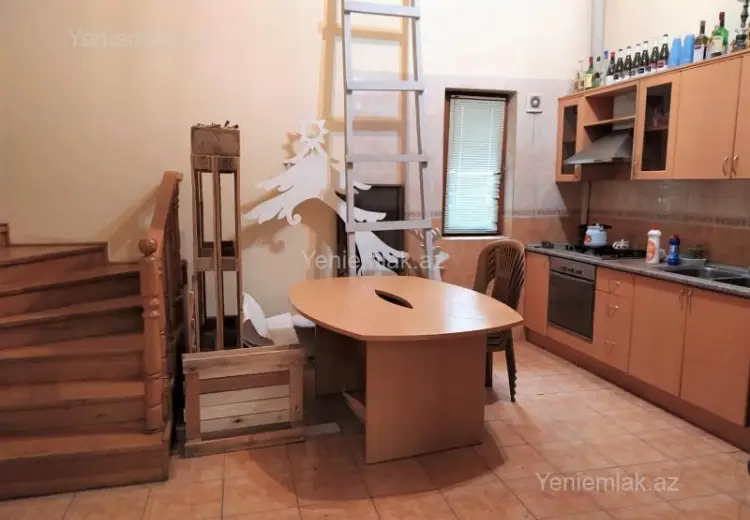 200 m² Obyekt / Ofis Kirayə (aylıq), Səbail, Bakı