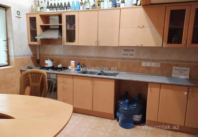 200 m² Obyekt / Ofis Kirayə (aylıq), Səbail, Bakı