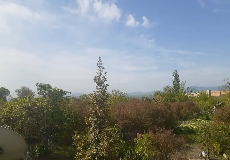 8 otaqlı mənzil Satılır, Şabran