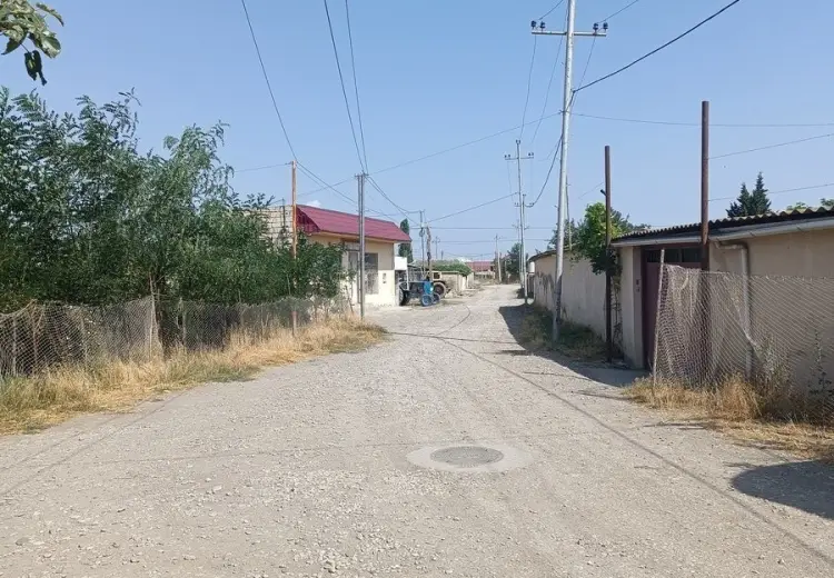 8 otaqlı mənzil Satılır, Şabran