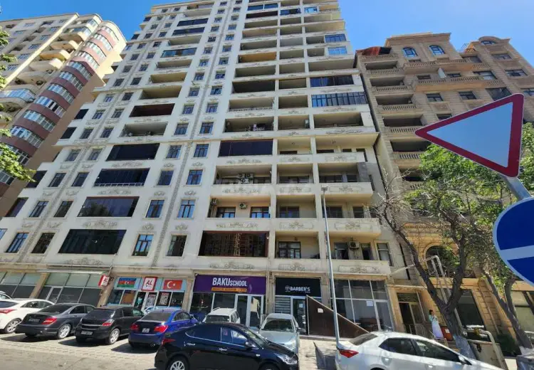 225 m² Obyekt / Ofis Satılır, Nəsimi, Bakı