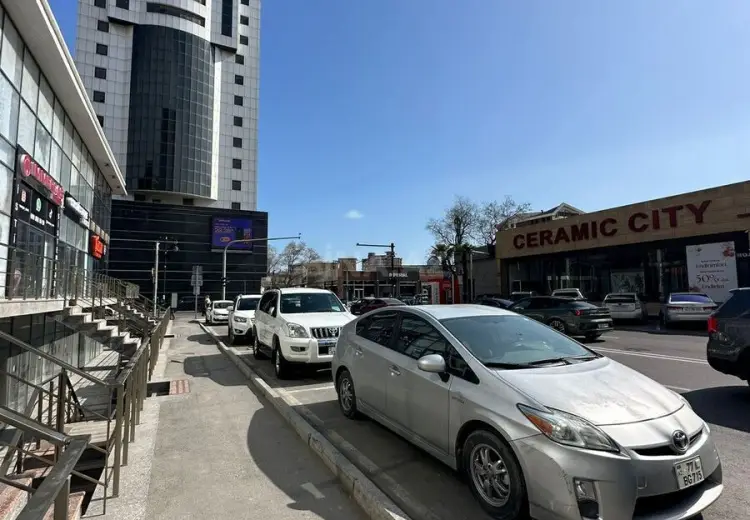 100 m² Obyekt / Ofis Satılır, Nərimanov, Bakı