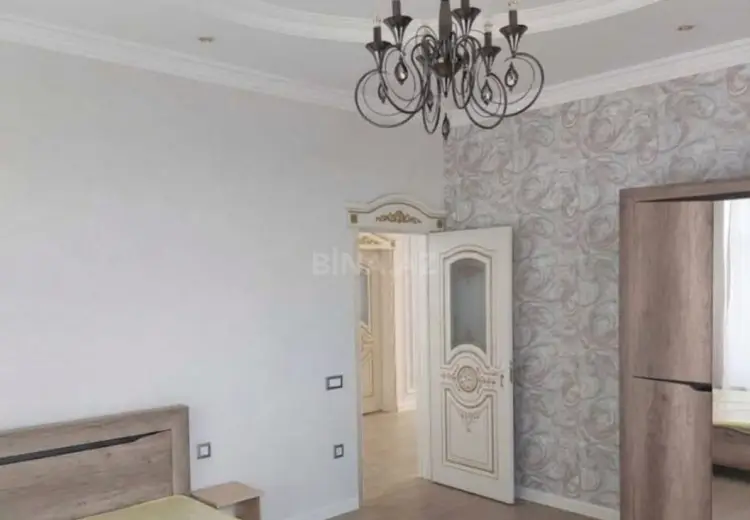 7 otaqlı mənzil Satılır, Qəbələ