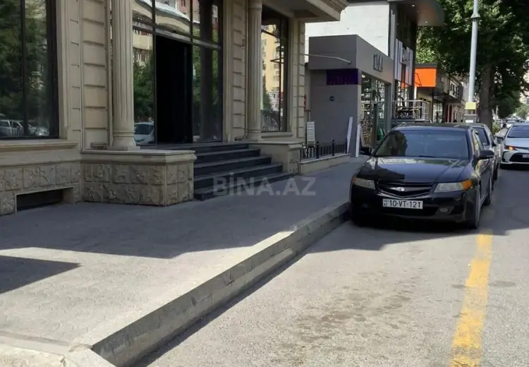 1800 m² Obyekt / Ofis Kirayə (aylıq), Nəsimi, Bakı