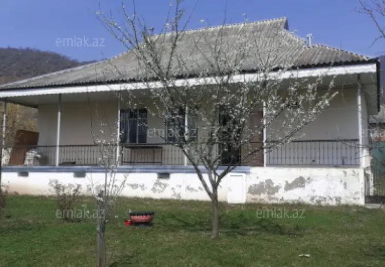 3 otaqlı mənzil Satılır, Qəbələ
