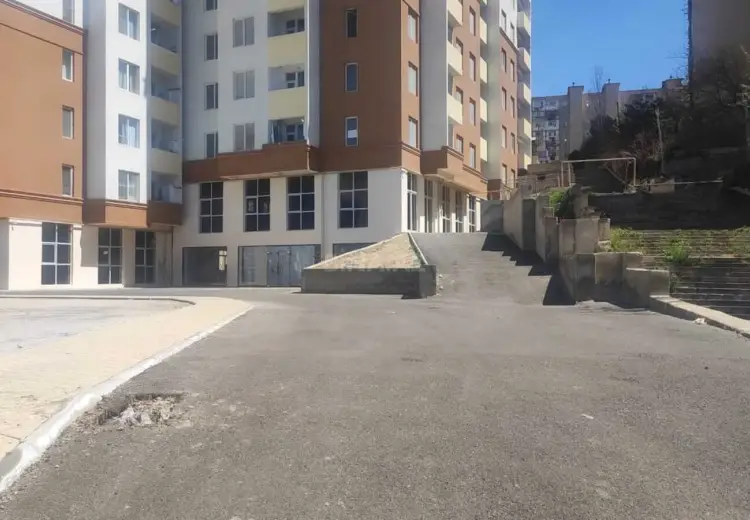 67 m² Obyekt / Ofis Satılır, Xətai, Bakı