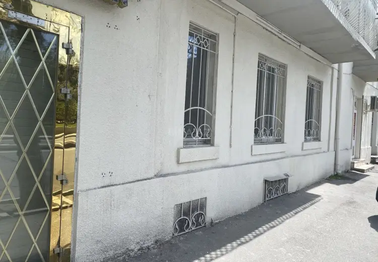 200 m² Obyekt / Ofis Satılır, Nəsimi, Bakı