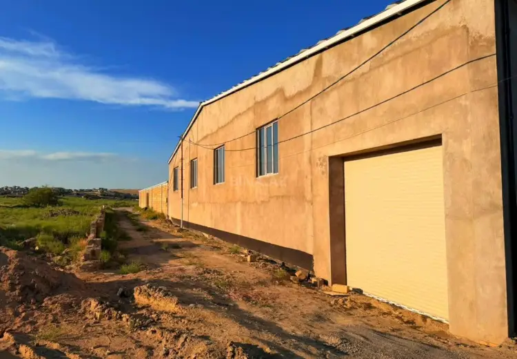 1000 m² Obyekt / Ofis Kirayə (aylıq), Abşeron