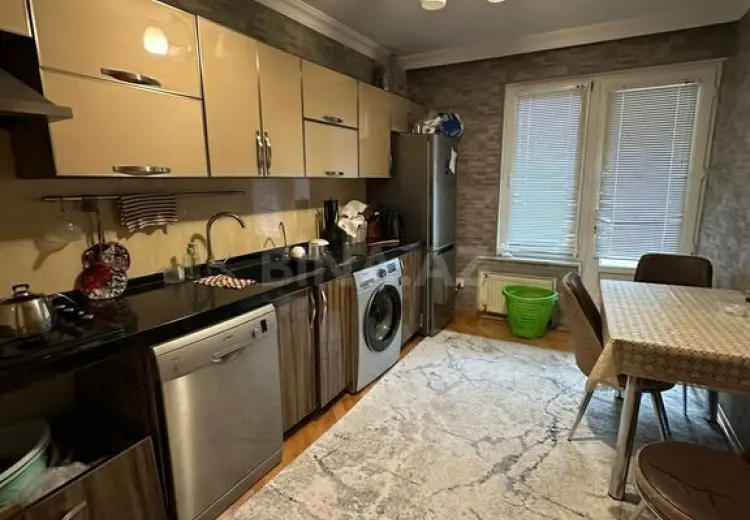 90 m² Obyekt / Ofis Satılır, Yasamal, Bakı