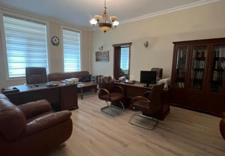 100 m² Obyekt / Ofis Kirayə (aylıq), Yasamal, Bakı