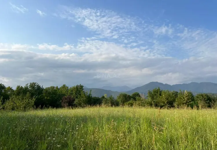 10 sot Torpaq Satılır, Qəbələ