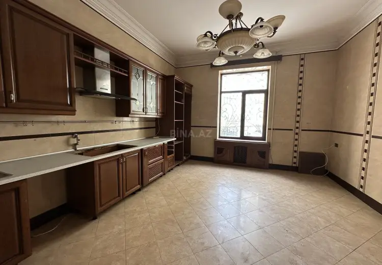 600 m² Obyekt / Ofis Satılır, Binəqədi, Bakı