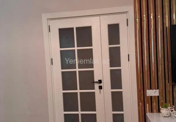 5 otaqlı mənzil Satılır, Nizami, Bakı