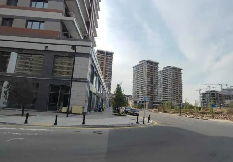 1350 m² Obyekt / Ofis Satılır, Ağ şəhər, Xətai, Bakı