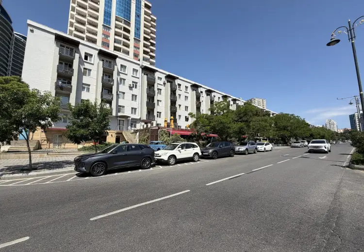 115 m² Obyekt / Ofis Satılır, Yasamal, Bakı