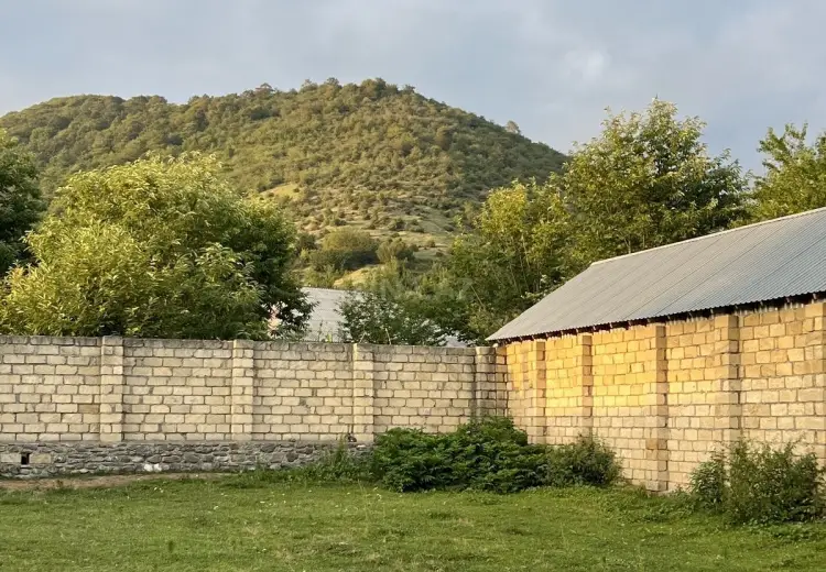 5.6 sot Torpaq Satılır, Qəbələ