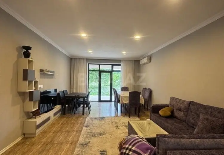 5 otaqlı mənzil Satılır, Quba