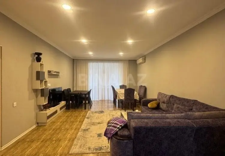 5 otaqlı mənzil Satılır, Quba