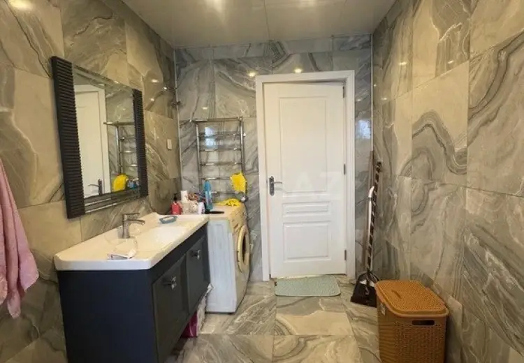 5 otaqlı mənzil Satılır, Quba