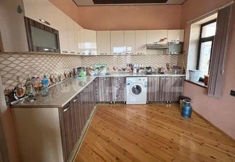3 otaqlı mənzil , Bakı