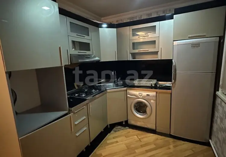 3 otaqlı mənzil , Bakı