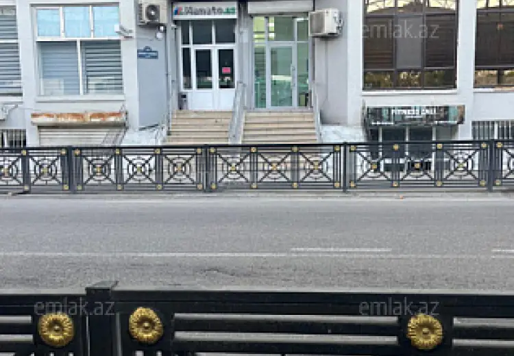260 m² Obyekt / Ofis Satılır, Bakı
